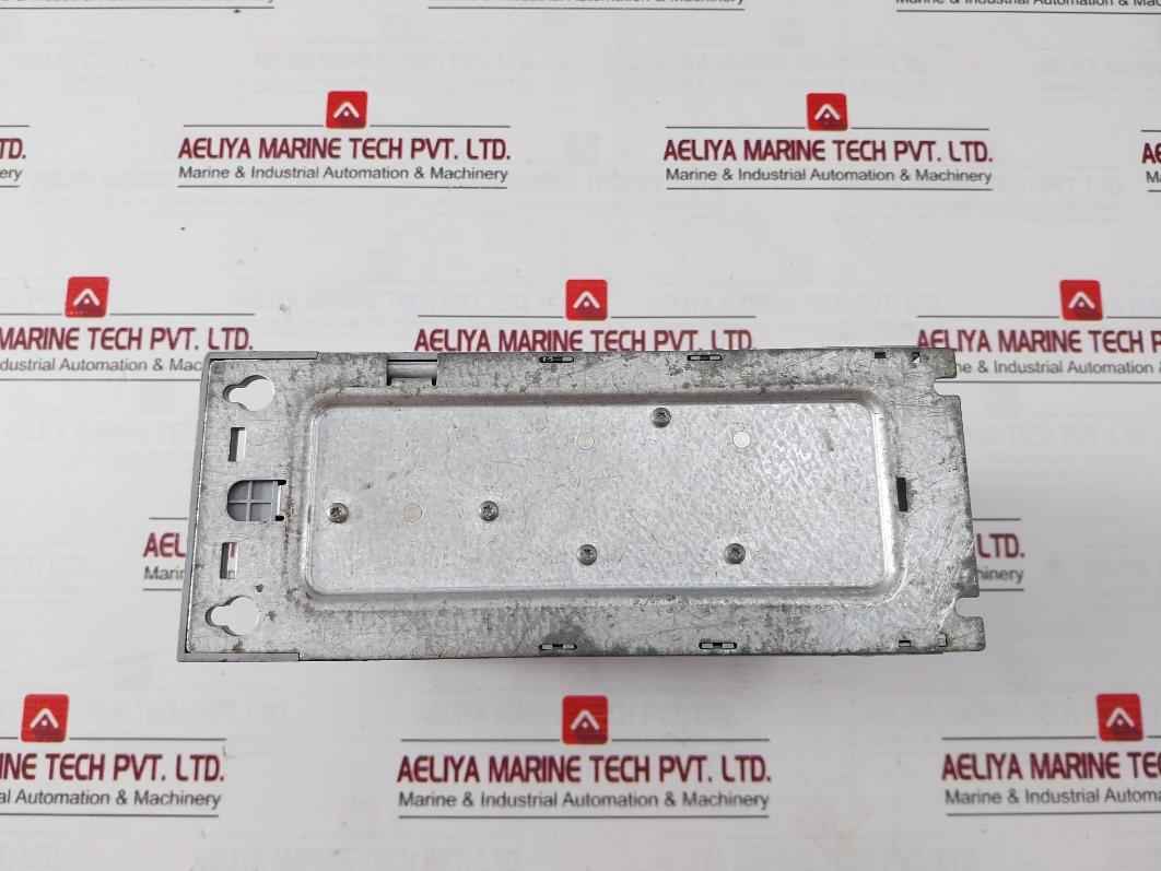 Danfoss 131L9866 Hvac Basic Drive Frequency Inverter 50/60Hz 8.3A (Not Working)