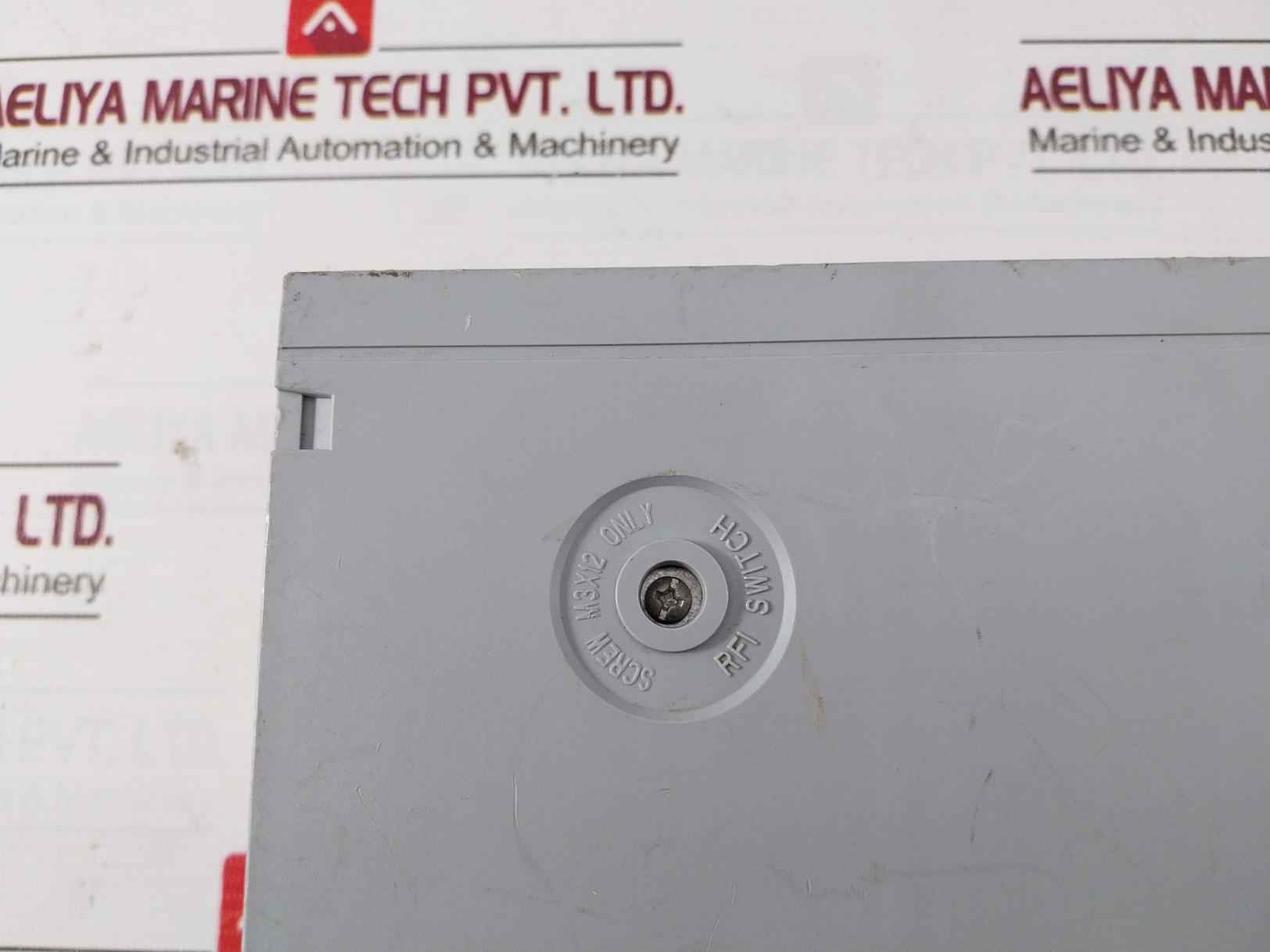 Danfoss 131L9866 Hvac Basic Drive Frequency Inverter 50/60Hz 8.3A (Not Working)