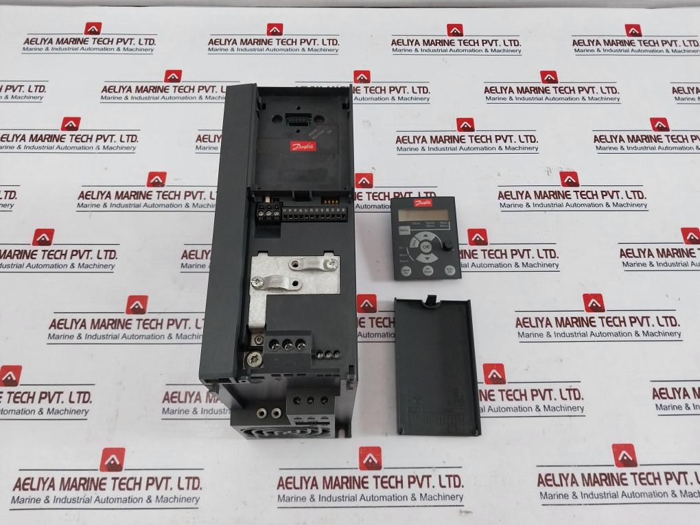 Danfoss 132f0030 Vlt Micro Drive Fc-051p7k5t4e20h3bxcxxxsxxx 7.5 Kw 10 Hp