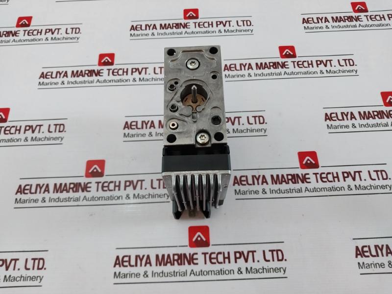 DANFOSS 157B4086 ELECTRONIC ACTUATOR 12VDC 020D8167/020D8162