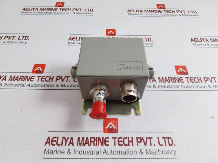 Danfoss 24 Vdc 4-20 Ma Pressure Transmitter Emp 2