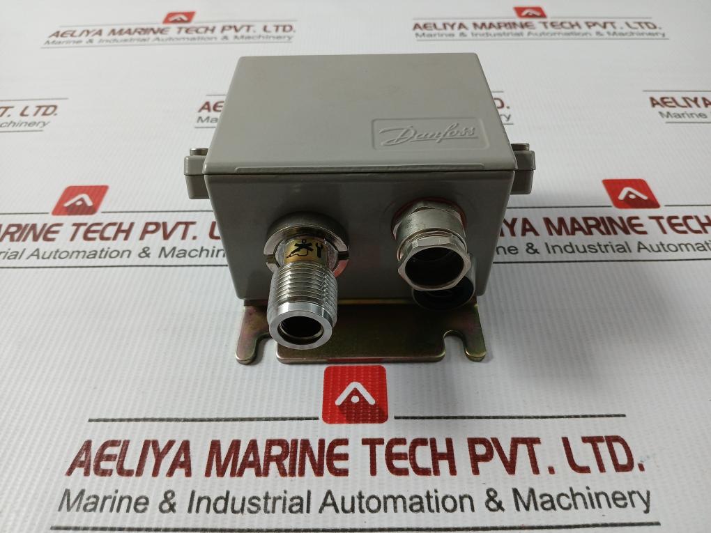 Danfoss 24Vdc,0-250 Bar Pressure Transmitter Emp 2