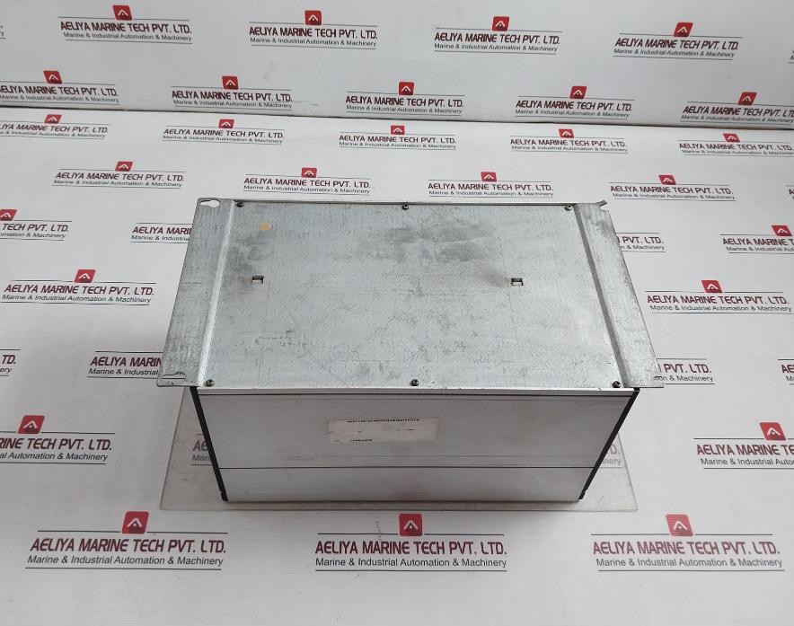 Danfoss 5004 175Z0107 Variable Speed Drive 3X200-240V 50/60Hz 9.5A Tp100