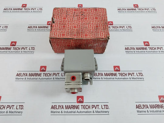 Danfoss Cas 155 Differential Pressure Switch 060-313066 Ip67 0.1A 250V 0.1 Bar
