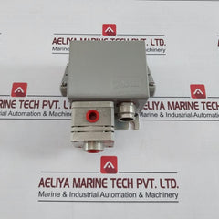 Danfoss Cas 155 Differential Pressure Switch 060-313066 Ip67 0.1A 250V 0.1 Bar
