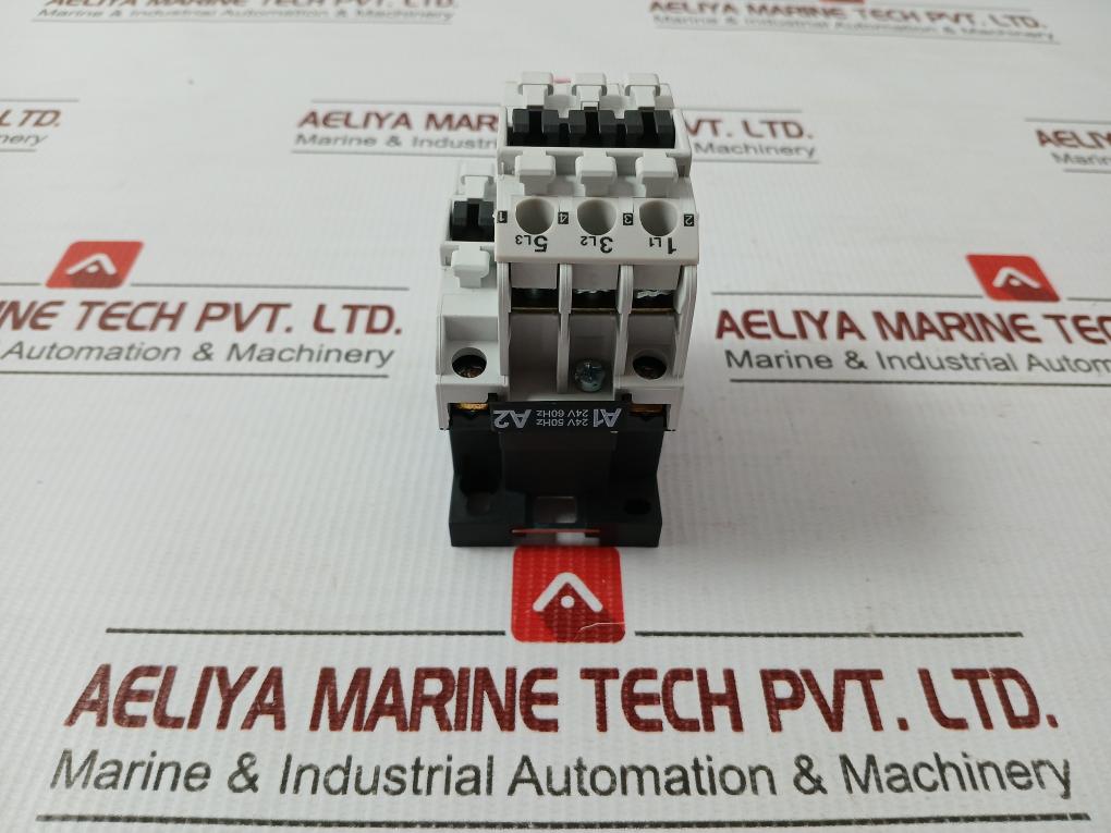 Danfoss 24V/50-60Hz 3-pole Contactor Ci 12