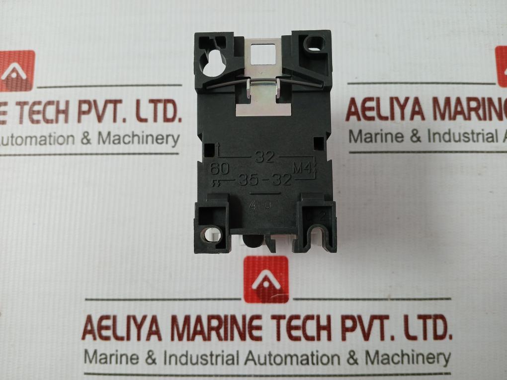 Danfoss 24V/50-60Hz 3-pole Contactor Ci 12