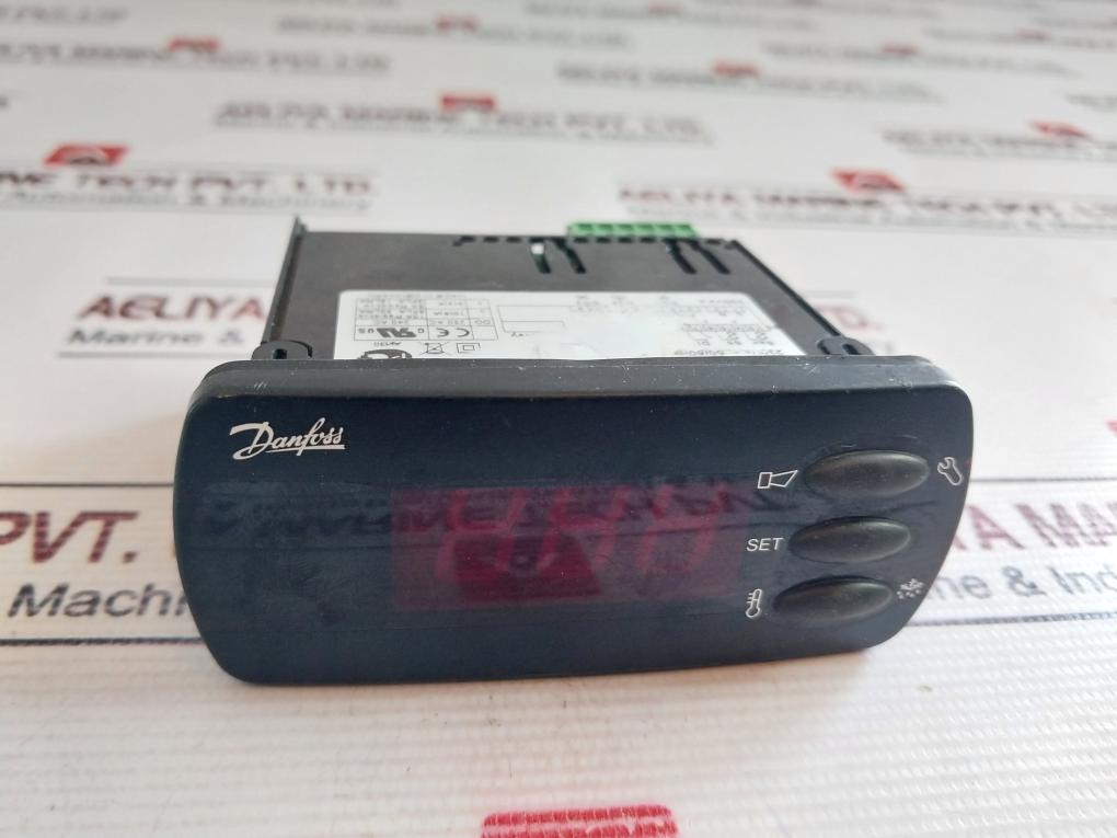 Danfoss Ekc 102D Temperature Controller 230 Vac 50/60Hz