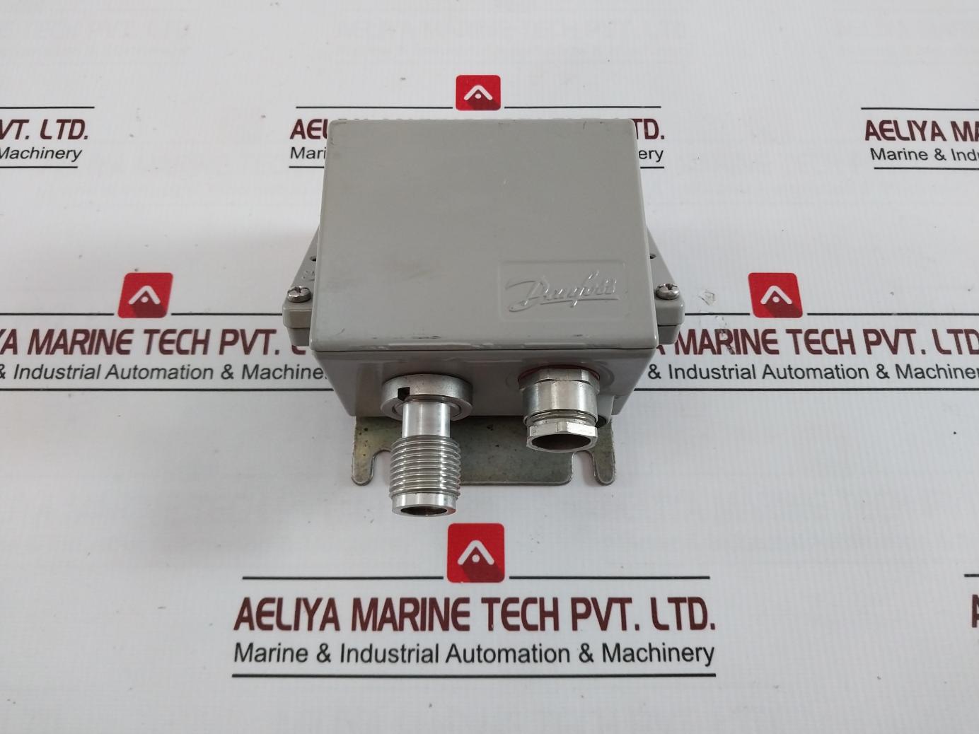 Danfoss Emp 2 Pressure Transmitter 4-20Ma 24Vdc Ip67 0-6Bar 084G2107 3334