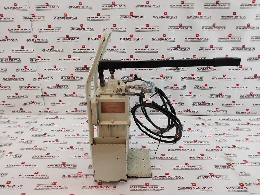 Danfoss H.P 5L-2M Hand Pump 160U5231 En 837-1 2 Meter 200598