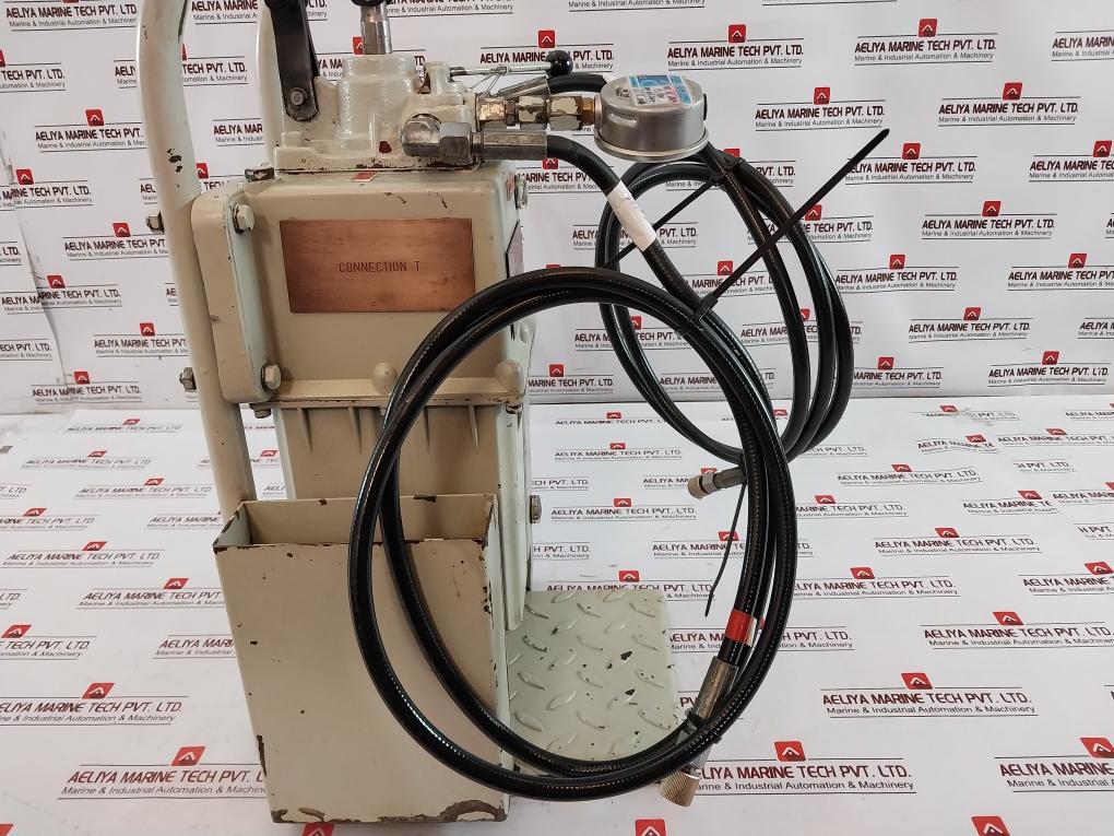 Danfoss H.P 5L-2M Hand Pump 160U5231 En 837-1 2 Meter 200598