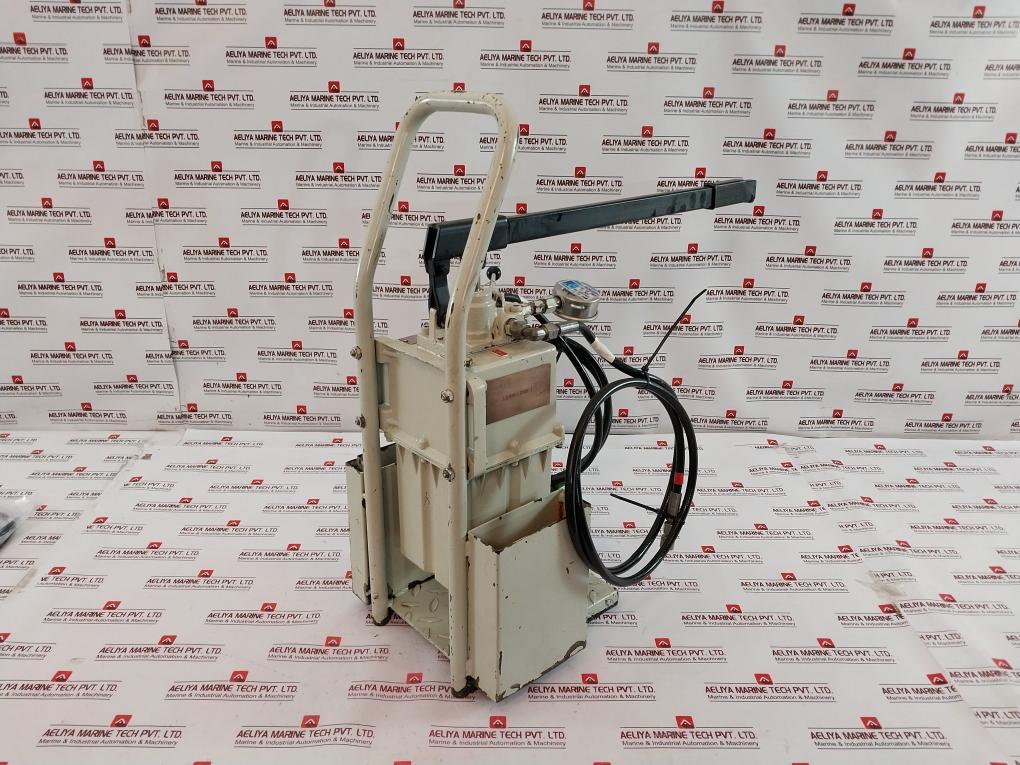 Danfoss H.P 5L-2M Hand Pump 160U5231 En 837-1 2 Meter 200598