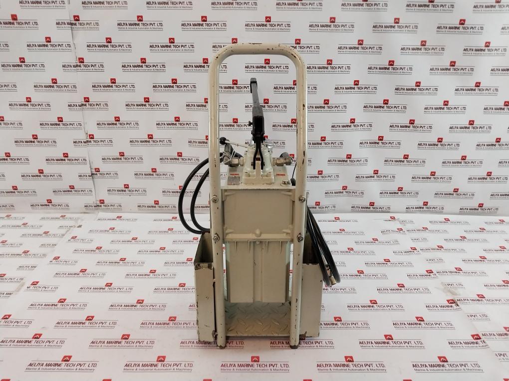 Danfoss H.P 5L-2M Hand Pump 160U5231 En 837-1 2 Meter 200598