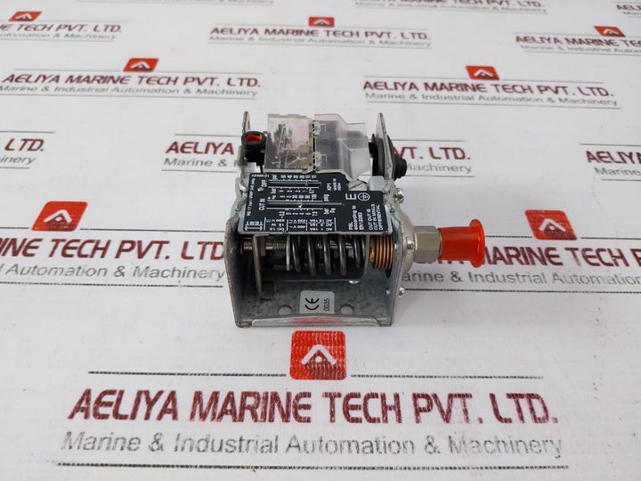 Danfoss Kp1 060-1101 Pressure Control Switch 10 To 55 Psi