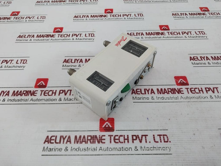 Danfoss KP 15 Dual Pressure Control Switch 10 TO 55 PSI A0858-02 8-32 Bar