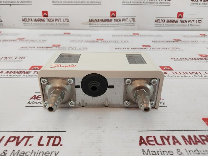 Danfoss KP 15 Dual Pressure Control Switch 10 TO 55 PSI A0858-02 8-32 Bar