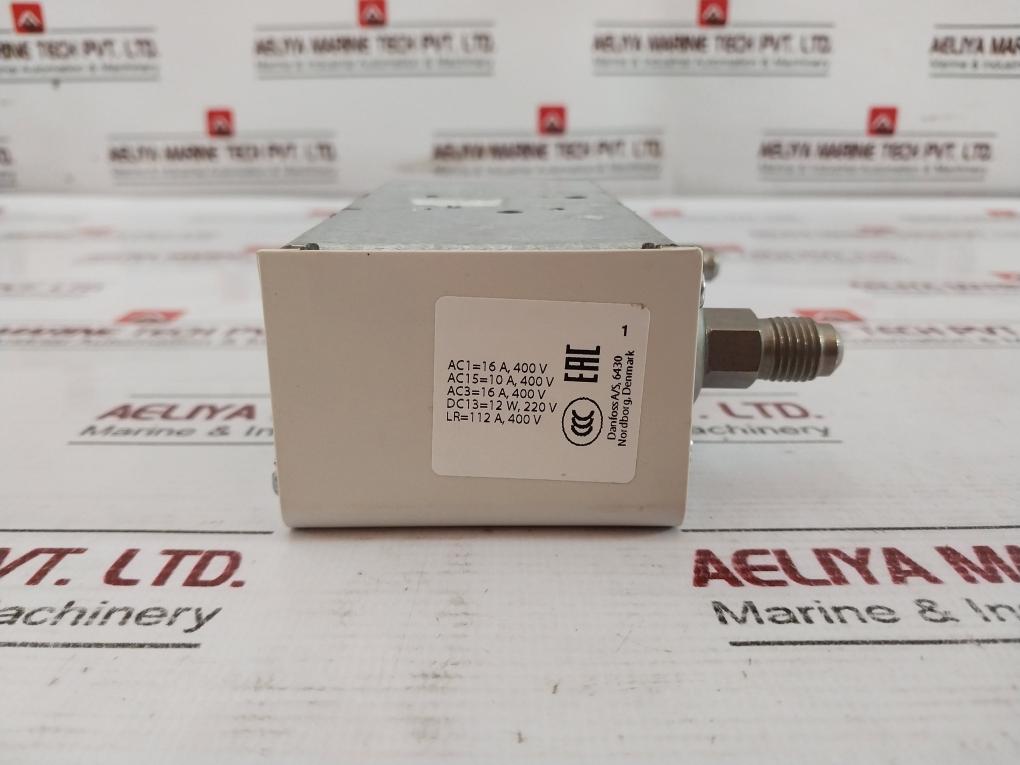 Danfoss KP 15 Dual Pressure Control Switch 10 TO 55 PSI A0858-02 8-32 Bar