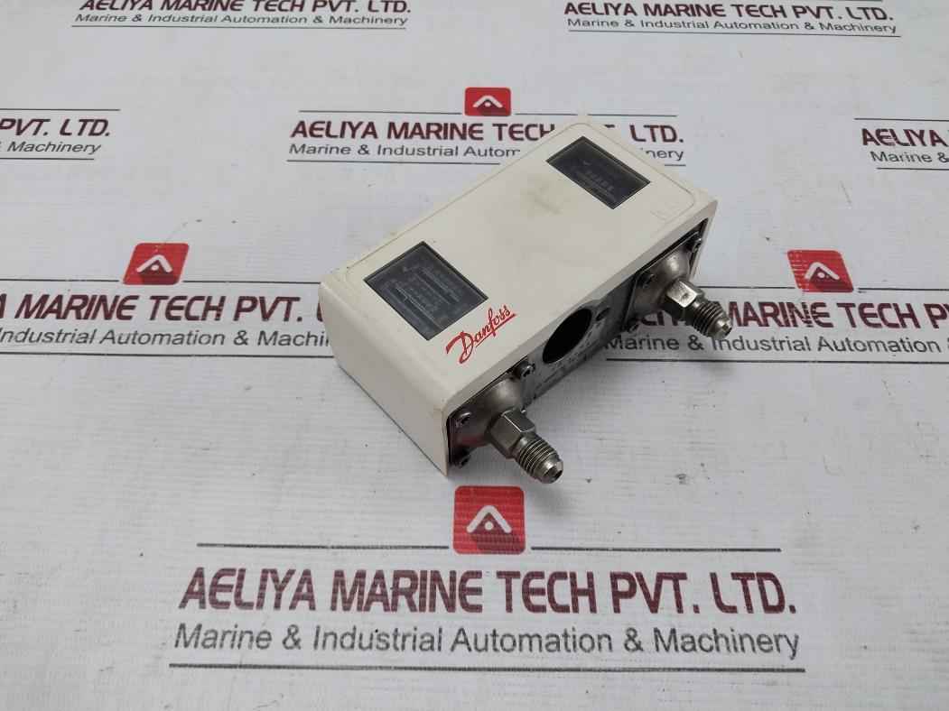 Danfoss Kp15 Pressure Switch Pb 17 Bar/Mwp 245 Psig A0003-01