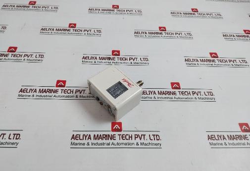 Danfoss Kp1 Pressure Switch 0.7 To 4 Bar 10 To 55 Psi Ac 1/3 16A