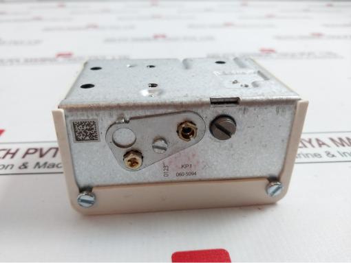 Danfoss Kp1 Pressure Switch 0.7 To 4 Bar 10 To 55 Psi Ac 1/3 16A