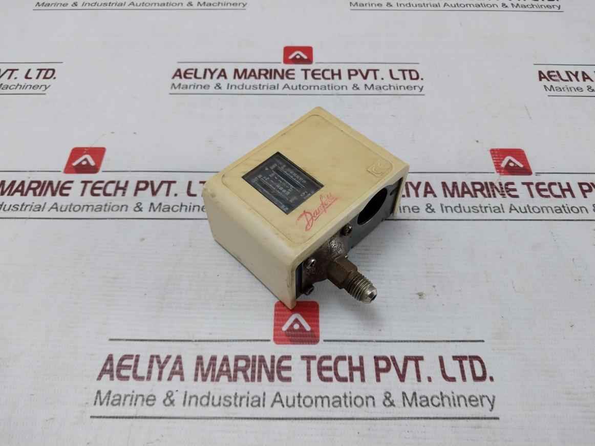 Danfoss Kp1 Pressure Switch Pb 17 Bar/Mwp 245 Psig Ac 15 10A