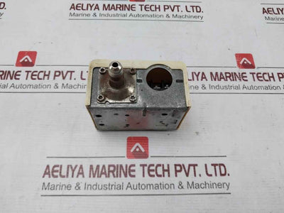 Danfoss Kp1 Pressure Switch Pb 17 Bar/Mwp 245 Psig Ac 15 10A