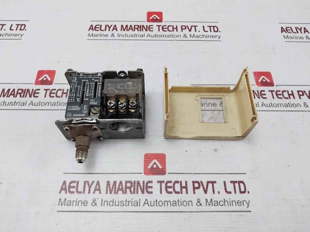 Danfoss Kp1 Pressure Switch Pb 17 Bar/Mwp 245 Psig Ac 15 10A