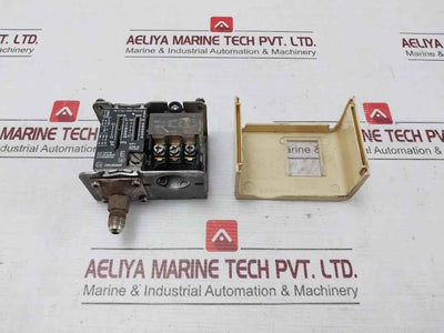 Danfoss Kp1 Pressure Switch Pb 17 Bar/Mwp 245 Psig Ac 15 10A