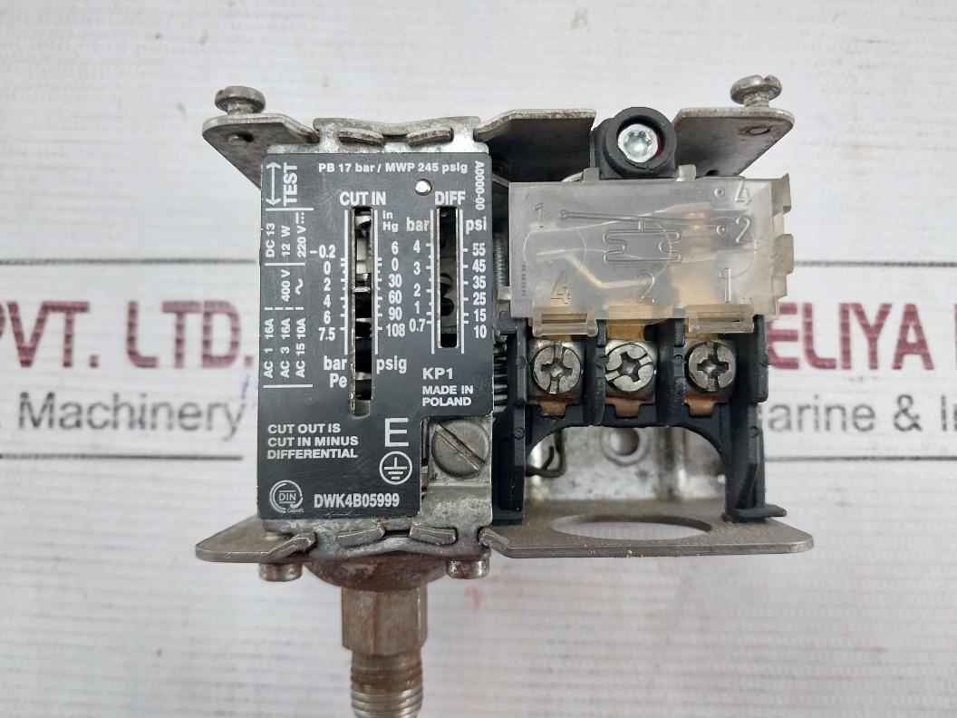 Danfoss Kp1 Pressure Switch Pb 17 Bar/Mwp 245 Psig Ac 15 10A