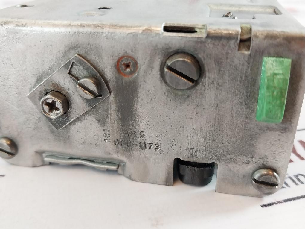 Danfoss Kp5 060-1173 Pressure Switch 8-28 Bar 100-400 Psig Pe