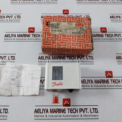 Danfoss Kp5 Pressure Switch 8-32 Bar Pe 100-465 Psig Reset Diff-3 Bar 43 Psi