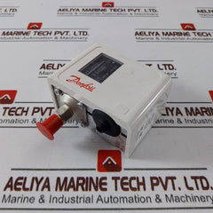 Danfoss Kp5 Pressure Switch 8-32 Bar Pe 100-465 Psig Reset Diff-3 Bar 43 Psi