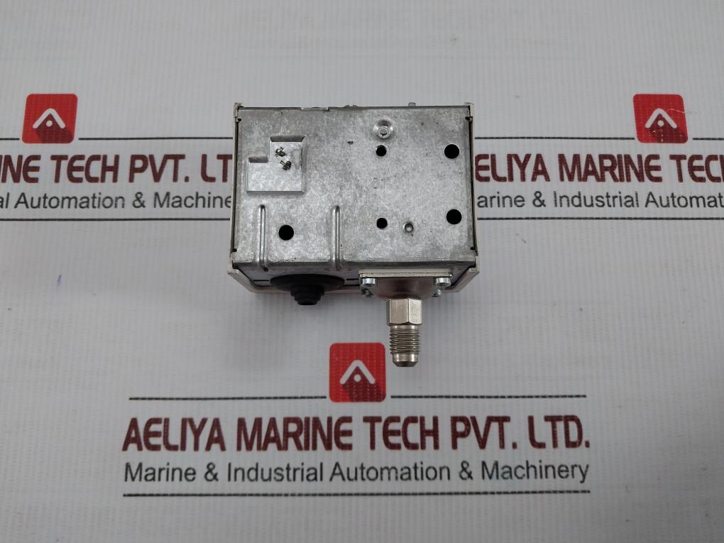 Danfoss Pb 46.5 Bar Pressure Switch Kp6W