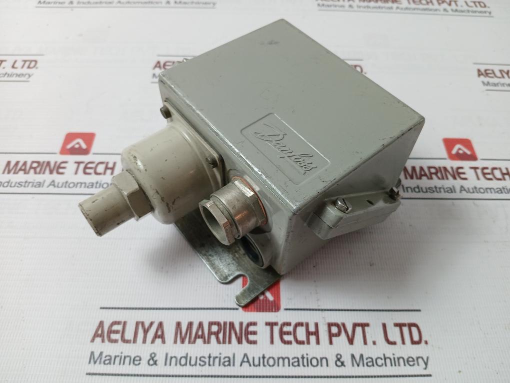 Danfoss Kps 33 Pressure Switch 0-3.5 Bar 10A 440V Ac 240V Dc