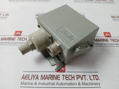 Danfoss Kps 33 Pressure Switch 0-3.5 Bar 10A 440V Ac 240V Dc