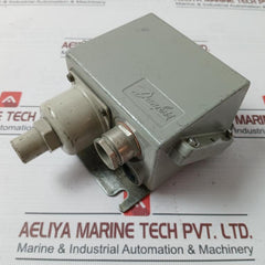 Danfoss Kps 33 Pressure Switch 0-3.5 Bar 10A 440V Ac 240V Dc