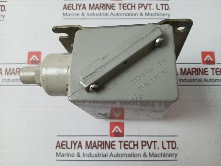 Danfoss Kps 33 Pressure Switch 0-3.5 Bar 10A 440V Ac 240V Dc