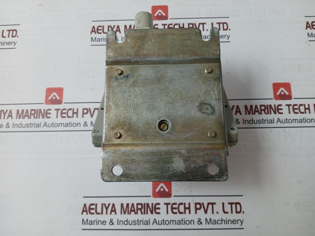 Danfoss Kps 33 Pressure Switch 0-3.5 Bar 10A 440V Ac 240V Dc