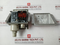 Danfoss Kps 33 Pressure Switch 0-3.5 Bar 10A 440V Ac 240V Dc