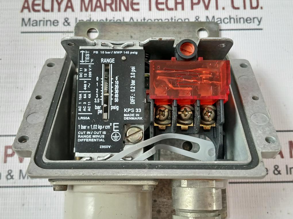 Danfoss Kps 33 Pressure Switch 0-3.5 Bar 10A 440V Ac 240V Dc