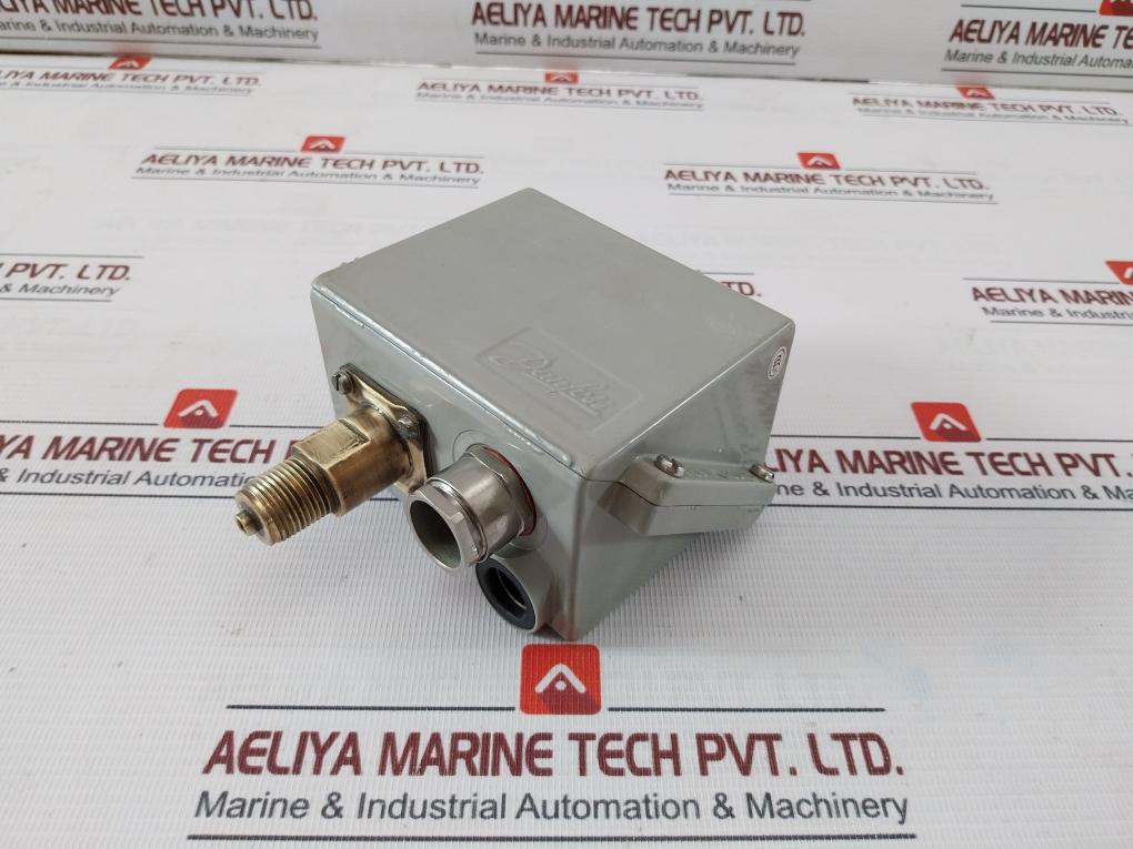 Danfoss Kps 35 Pressure Switch 0-0.8 Mpa 060-3100 12 Bar/175 Psig 240 Va