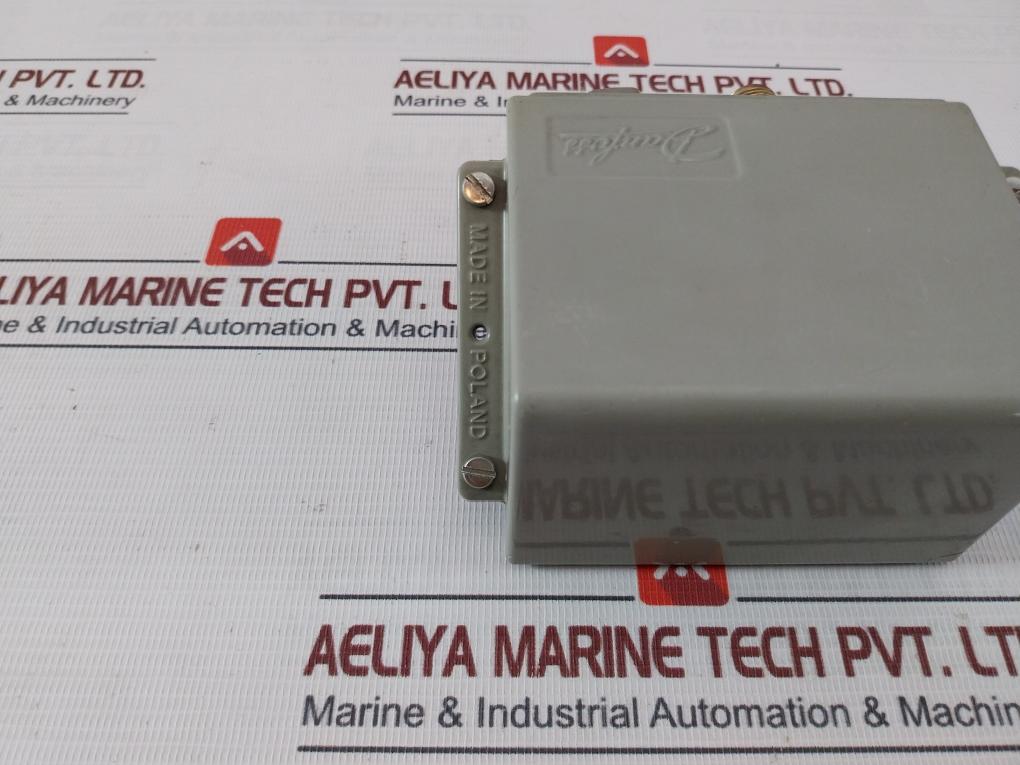 Danfoss Kps 35 Pressure Switch 0-0.8 Mpa 060-3100 12 Bar/175 Psig 240 Va