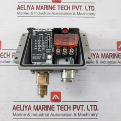 Danfoss Kps 35 Pressure Switch 0-0.8 Mpa 060-3100 12 Bar/175 Psig 240 Va