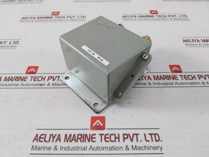 Danfoss Kps 35 Pressure Switch 0-8 Bar 0-120 Psi 060-3100-358