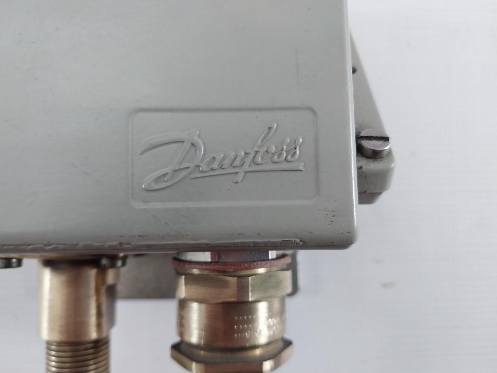 Danfoss Kps35 Pressure Switch Ip67 0-0.8 Mpa 0-120 Psig A1022 0.4-1.5 Bar