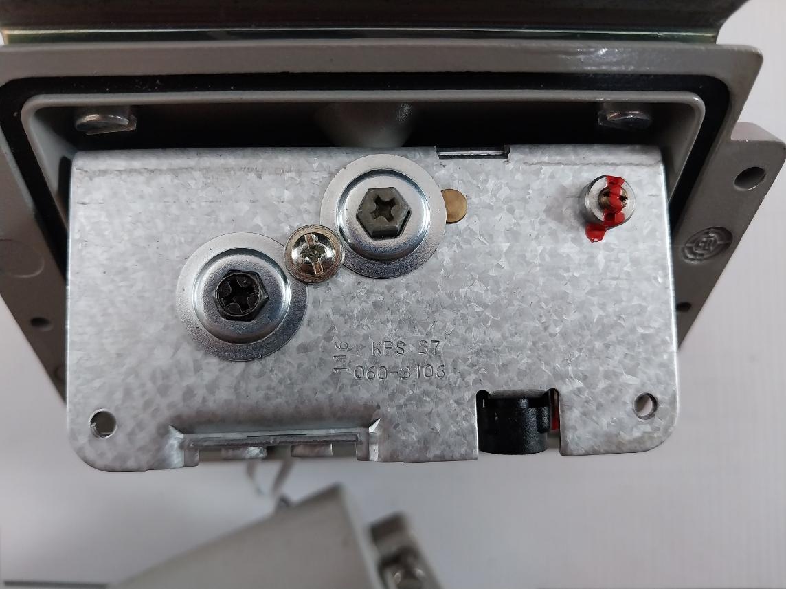 Danfoss Kps 37 Pressure Switch 0.6-1.8 Mpa 90-260 Psig 0.85-2.5 Bar 10-35 Psi