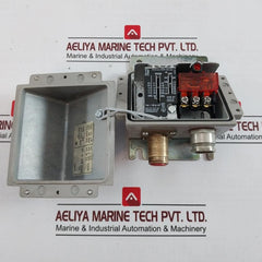 Danfoss Kps 37 Pressure Switch 0.6-1.8 Mpa 90-260 Psig 0.85-2.5 Bar 10-35 Psi