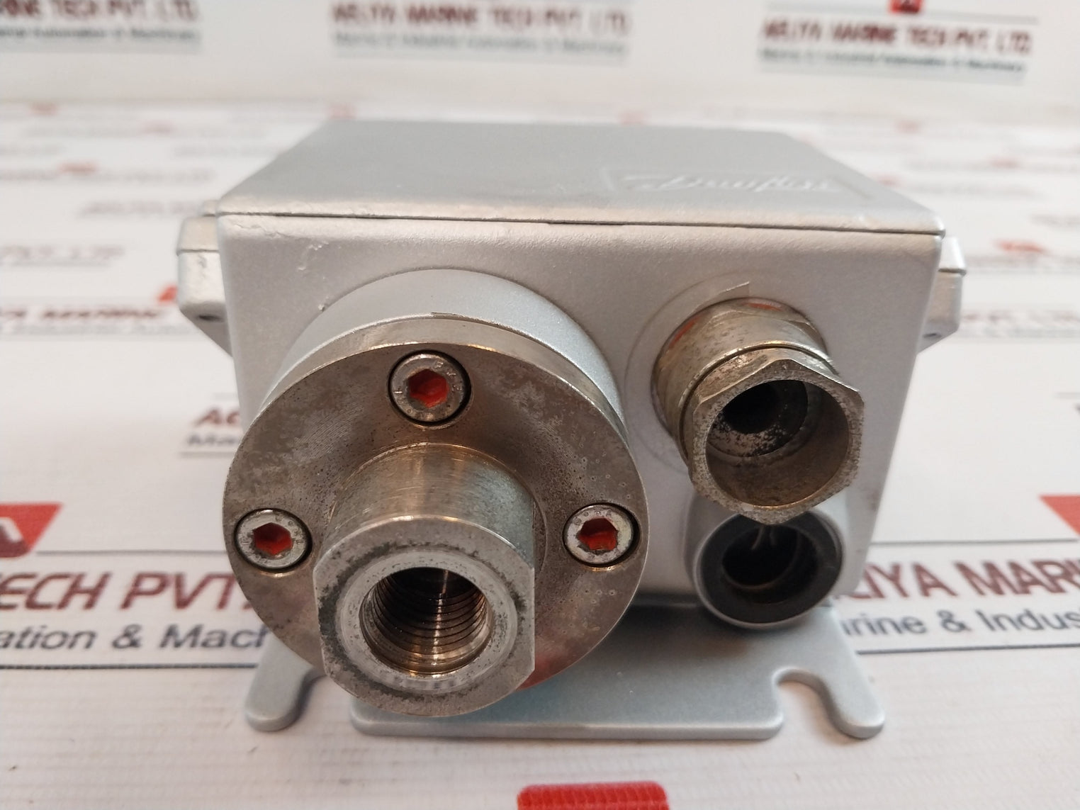 Danfoss Kps 43 Pressure Control Switch Pb 120 Bar/Mwp 1750 Psig