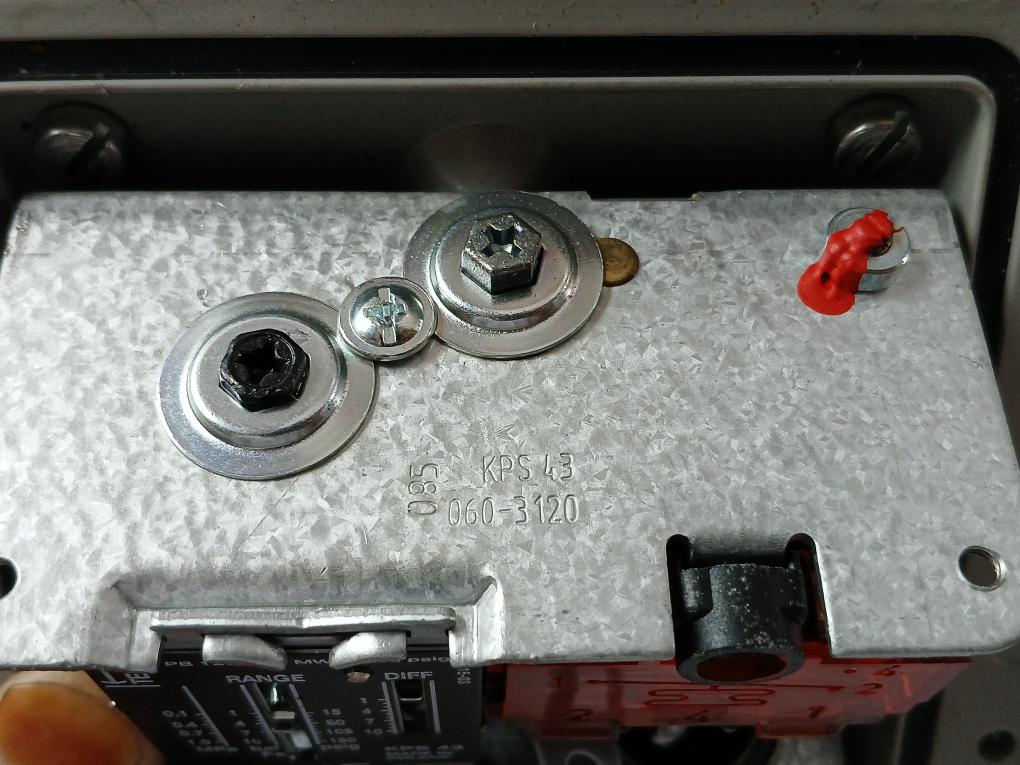 Danfoss Kps 43 Pressure Switch 0.1-1.0 Mpa 15-150 Psig 1.02 Kp/Cm2 480Vac 12W