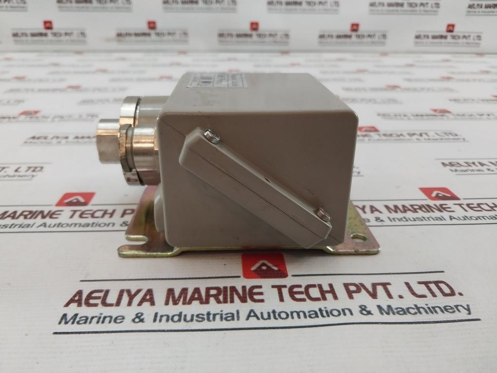 Danfoss KPS 45 060-3121 Pressure Switch